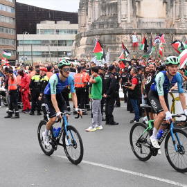 (Foto de ARCHIVO)Ciclistas durante el final de la 11ª etapa de la Vuelta Ciclista a España, a 3 de septiembre de 2025, en Bilbao, Vizcaya, País Vasco (España). La 11ª etapa de la Vuelta Ciclista a España tiene su salida y llegada en Bilbao.David de Haro / Europa Press03 SEPTIEMBRE 2025;AMETIC;CURSO;HEREU03/9/2025