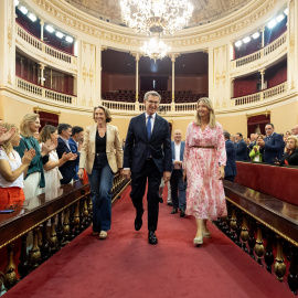 Foto de archivo del presidente del PP, Alberto Núñez Feijóo, en el antiguo salón de plenos del Senado, en una reunión con los grupos parlamentarios del partido, en julio de 2024.