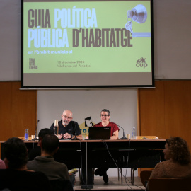 Presentació de la guia de política pública d'habitatge de la CUP a Vilafranca del Penedès.