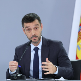 El ministro de Derechos Sociales, Consumo y Agenda 2030, Pablo Bustinduy, durante una rueda de prensa posterior a la reunión del Consejo de Ministros de este martes.