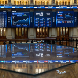 Un panel informativo en el Palacio de la Bolsa de Madrid, en una imagen reciente.