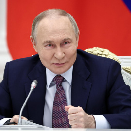 MOSCOW (Russian Federation), 23/10/2025.- Russian President Vladimir Putin attends a meeting of the Presidential Council for the Implementation of State Demographic and Family Policy in Moscow, Russia, 23 October 2025. (Rusia, Moscú) EFE/EPA/MIKHAIL TERESHCHENKO/SPUTNIK/KREMLIN POOL MANDATORY CREDIT