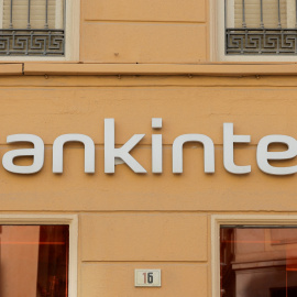 El logo de Bankinter en una sucursal en Málaga.