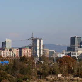 Skyline de Bellvitge i de la plaça Europa de l'Hospitalet, una de les ciutats on han crescut molt els pisos turístics.