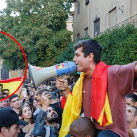 Vito Quiles ante la Facultad de Derecho de la Universidad de Granada.