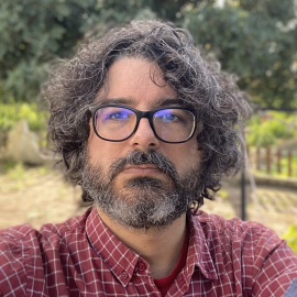 Ricard Chulià, coautor del libro 'Memòria del fang'.