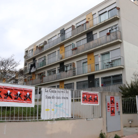 Bloc de pisos HPO d'InmoCriteria a Sitges on els llogaters preveuen començar una vaga de rendes