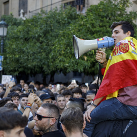 Vito Quiles en el acto 'España combativa' convocado en la Facultad de Derecho de la Universidad de Granada