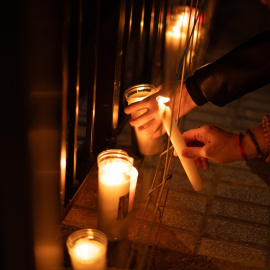 Velas para homenajear a las víctimas de la dana, en la Rambla del Poyo