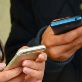 ¿Qué impulsa a adultos a enviar imágenes sexuales a niñas de 7, 9 u 11 años?  ¿Cuántas niñas, hoy, reciben una foto de un tipo desnudo?