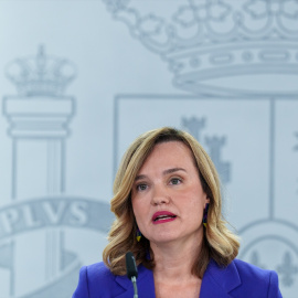 La ministra portavoz del Gobierno, Pilar Alegría, durante la rueda de prensa posterior al Consejo de Ministros en el Palacio de la Moncloa, a 4 de noviembre de 2025