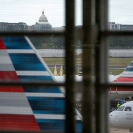 Aviones de American Airlines en el Aeropuerto Nacional Ronald Reagan de Washington