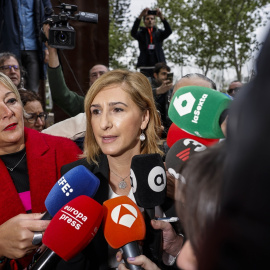 (Foto de ARCHIVO)La exconsellera de Justicia y Emergencias de la Generalitat valenciana Salomé Pradas ofrece declaraciones a los medios a su llegada a declarar, en calidad de investigada ante la Ciudad de la Justicia de Valencia, a 11 de abril de 2025, en Valencia, Comunidad Valenciana (España). La jueza acordó la citación de Pradas porque era la persona que el día de la riada tenía atribuida como máxima autoridad el proceso de adopción de medidas de autoprotección de la población y, respecto a Argüeso, por su "relevancia orgánica’’. Varias personas se han concentrado en las inmediaciones de la Ciudad de la Justicia para exigir justicia por las víctimas.Rober Solsona / Europa Press11/4/2025