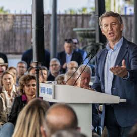 El presidente del PP, Alberto Núñez Feijóo, este lunes durante un acto político del Partido Popular en Melilla