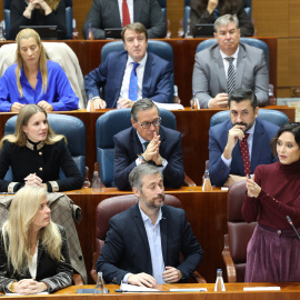 La presidenta de la Comunidad de Madrid, Isabel Díaz Ayuso, durante un pleno en la Asamblea de Madrid, a 13 de noviembre de 2025, en Madrid (España).