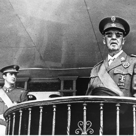 Juan Carlos de Borbón y Francisco Franco, en una imagen tomada en 1969.