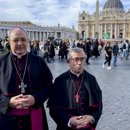 César García Magán y Luis Argüello, este lunes en Roma, tras ver a León XIV.