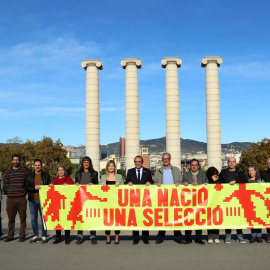 Els representants d'Òmnium, ANC, Ciemen, el Barça i el Parlament de Catalunya reivindiquen la selecció catalana