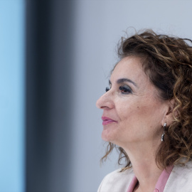 La vicepresidenta primera y ministra de Hacienda, María Jesús Montero, durante una rueda de prensa tras la reunión del Consejo de Política Fiscal y Financiera (CPFF), en el Ministerio de Hacienda, a 17 de noviembre de 2025, en Madrid (España).