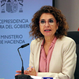 La vicepresidenta primera i ministra d'Hisenda del Govern espanyol, María Jesús Montero, en la roda de premsa posterior al Consell de Política Fiscal i Financera d'aquest dilluns.