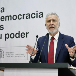 El ministro de Política Territorial y Memoria Democrática, Ángel Víctor Torres, durante la presentación de las 400 actividades previstas para celebrar los 50 años de España en Libertad.