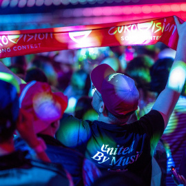 Fotografía de archivo de fans animando en la segunda semifinal del Festival de Eurovisión.
