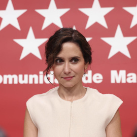 La presidenta de la Comunidad de Madrid, Isabel Díaz Ayuso, ha celebrado este viernes que la justicia "funciona" tras la condena del Tribunal Supremo al fiscal general del Estado, Álvaro García Ortiz, quien, según ha dicho, tenía la obligación de defender la ley pero se dedicó "a delinquir".