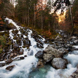 Surgència càrstica Uelhs deth Joèu, Artiga de Lin, Vall d'Aran