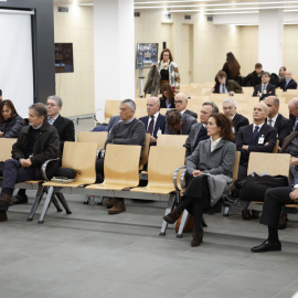 Los hijos de Jordi Pujol, Oriol (4i), Mireia (c-d), Jordi (d) y Pere (3d) en el banquillo de los acusados en la Audiencia Nacional en San Fernando de Henares.