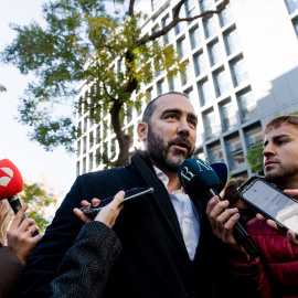 El empresario Víctor de Aldama a su salida del interrogatorio del juez instructor del 'caso Koldo', en la Audiencia Nacional.