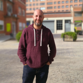 El periodista Jordi de Miguel, guionista de 'La SEAT: motor de llibertat', fotografiat a Sabadell.