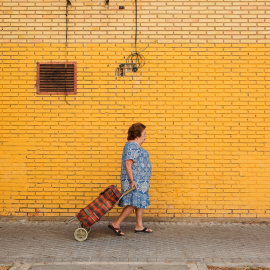 Fotograma documental "Ellas en la ciudad"(2025)
