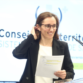 La ministra de Sanidad, Mónica García, atiende a los medios al término del pleno extraordinario del Consejo Interterritorial del Sistema Nacional de Salud, atiende a los medios al término del pleno extraordinario del Consejo Interterritorial del Sistema Nacional de Salud.