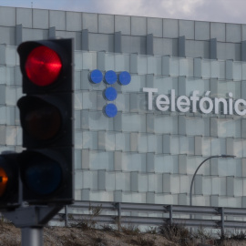 Imagen de archivo de la fachada de la sede de Telefónica.