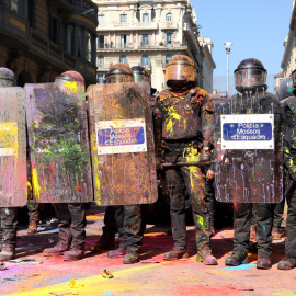 Cordó policial de la manifestació de l'esquerra independentista contra la concentració del sindicat Jusapol el 2018