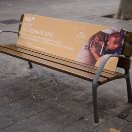 Cada banco en Barcelona tendrá un mensaje para poner en valor a las personas mayores.