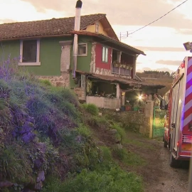 Incendio en una vivienda de Palas de Rei con una persona fallecida.
