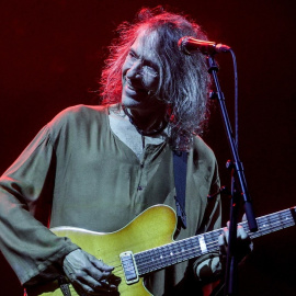 Robe Iniesta, fundador de Extremoduro, en un concierto.