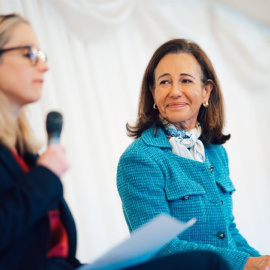 Ana Botín presidenta de Santander y Lucy Rigby City Minister Gobierno británico