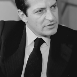 'Público' habla con la denunciante del expresidente e icono de la Transición: "Me vi envuelta en una situación de la que no sabía cómo salir"

Una carta a la que ha accedido este diario revela que la víctima se dirigió en 2003 a Adolfo Suárez para demandarle "una explicación".

Personas del entorno de la denunciante constatan el relato de los hechos: "Ella estaba aterrorizada"

Hace 18 años nacimos con un compromiso: hacer un periodismo útil para la sociedad. Solo podemos continuar con esta labor si contamos con el apoyo de personas como tú.

Únete a la comunidad de Público. 18 años no son nada… cuando nos queda tanto por contar. Periodismo incómodo para tiempos difíciles. http://bit.ly/3VylhmD


Periodismo, investigación y compromiso para construir un mundo más igualitario.
¡Suscríbete ya a nuestro canal!: https://bit.ly/2U8nM0q
Visita: https://www.publico.es
Síguenos en Facebook: https://www.facebook.com/diario.publico/
Síguenos en Twitter: https://twitter.com/publico_es
Síguenos en Instagram: https://www.instagram.com/publico.es
Síguenos en TikTok: https://www.tiktok.com/@publico_es
Síguenos en Bluesky: https://bsky.app/profile/publico.es