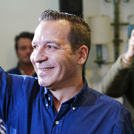 El candidato de Vox a la presidencia de Extremadura, Óscar Fernández Calle, esta noche en la sede del partido.