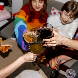 Una reunión navideña (archivo).