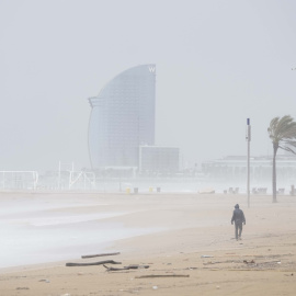 La playa de la Barceloneta en Barcelona.