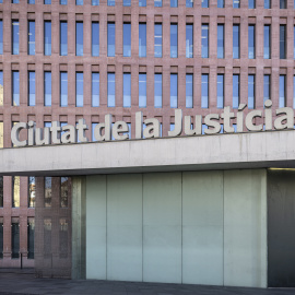 Façana de la Ciutat de la Justícia de Barcelona
