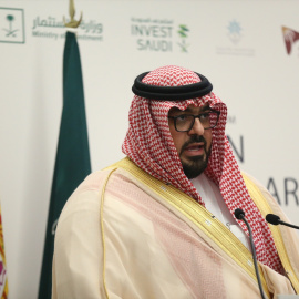 El ministro de Arabia, Mohamed Bin Salmán, interviene en la clausura del Encuentro Empresarial España-Arabia Saudí, en la Cámara de Comercio de España, a 20 de octubre de 2022, en Madrid (España).