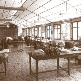 Taller de costura en el manicomio de Conxo, en Galicia.