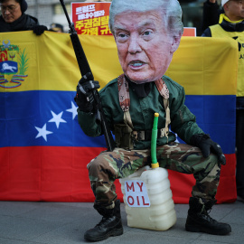 Protesta contra el ataque de EEUU en Venezuela y el secuestro de Nicolás Maduro.