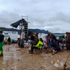 Quinto día de la rave que se celebra en el del embalse del Cenajo, en Albacete.