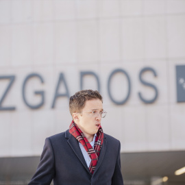 El ex portavoz de Sumar en el Congreso Iñigo Errejón sale de declarar en los juzgados de Plaza de Castilla, a 16 de enero de 2025, en Madrid (España).