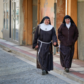 Dos exmonjas de Belorado llegan a los juzgados de Briviesca.